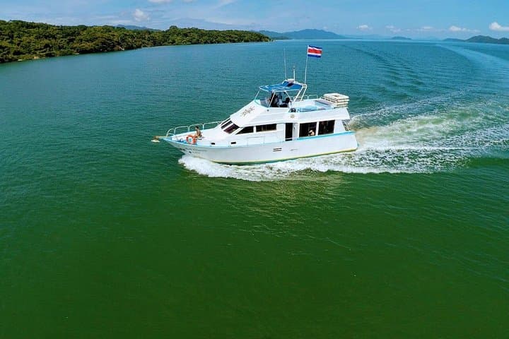Full-Day Tortuga Island Excursion from Puntarenas — Snorkel, Beach & Boat Cruise photo 2