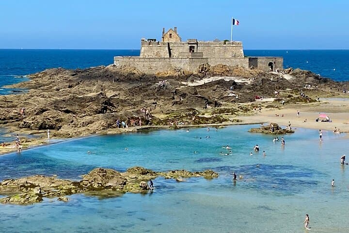 Private 3-Day Normandy, Brittany & Loire Castles Tour from Paris photo 3