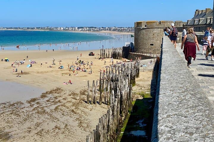 Private 3-Day Normandy, Brittany & Loire Castles Tour from Paris photo 4