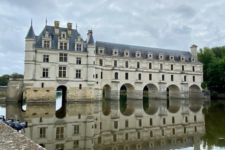 2-Day Private Loire Valley Castles Tour from Paris — Chambord, Chenonceau & Wine Tasting photo 4