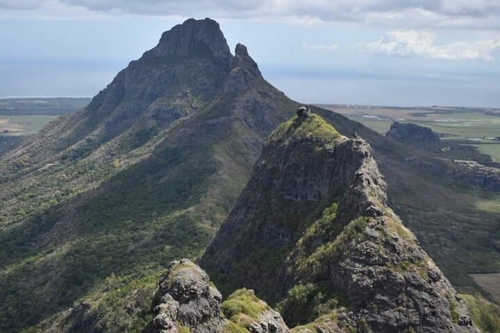 Private Hike to the Mountain of Three Mamelles — 5‑Hour Guided Trek near Quatre‑Bornes photo 2