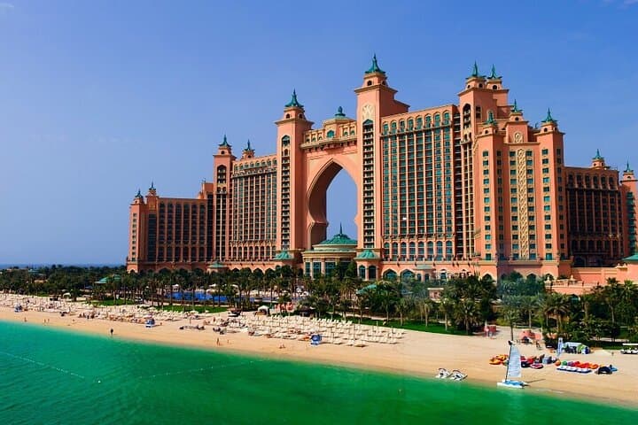 Private Departure Transfer to Dubai Airport (DXB) — Door-to-Door Car & Van Service photo 3
