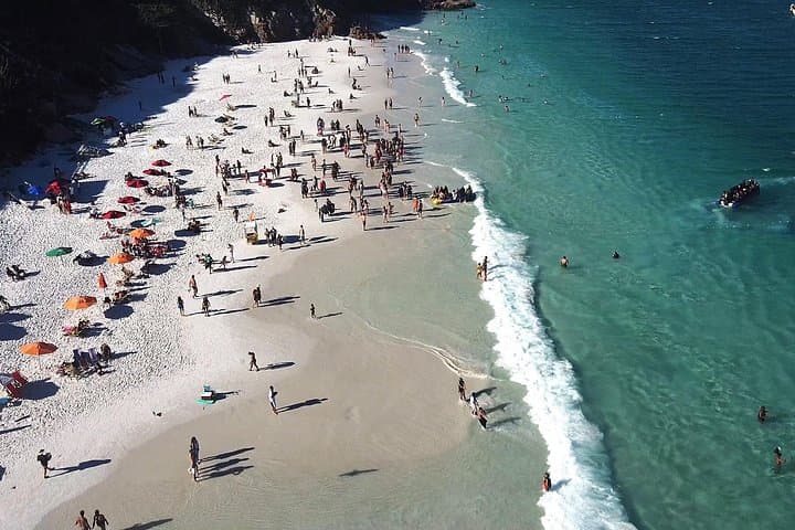 Schooner Day Trip to Arraial do Cabo — Snorkel, Farol Island & White-Sand Beaches photo 4