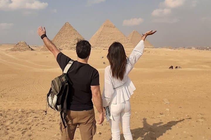 Stopover Tour of Cairo: Pyramids, Camel Ride, Egyptian Museum & Khan El-Khalili photo 3