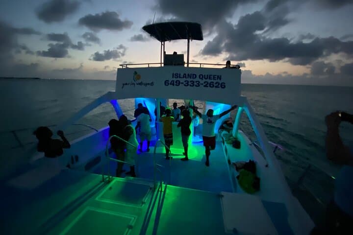 Private Catamaran Sunset Cruise — Grace Bay, Turks and Caicos photo 4