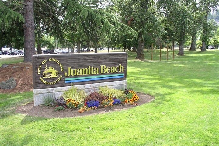 Half-Day Seattle and Suburbs Tour: Snoqualmie Falls, Alki Beach & Lake Washington photo 2