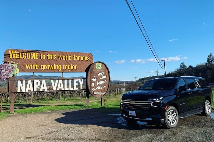 Private Black SUV Napa Valley Wine Tour — Luxury Winery Transportation and Chauffeured Tastings