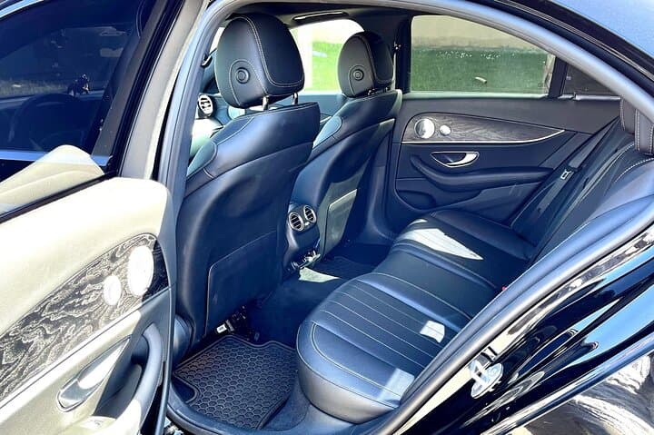 Private Black Sedan Winery Tour in Napa Valley: Chauffeured Vineyard Transportation photo 5