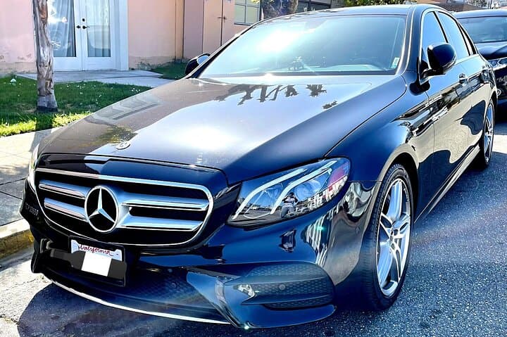 Private Black Sedan Winery Tour in Napa Valley: Chauffeured Vineyard Transportation photo 4