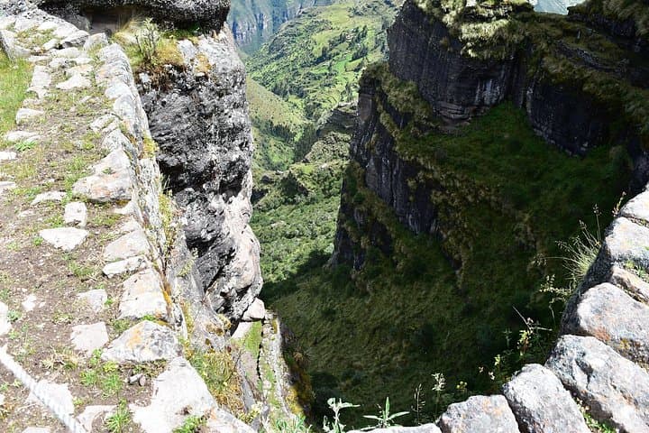 Waqrapukara Private Tour from Cusco: Full-Day Hike to the Horn Fortress photo 3