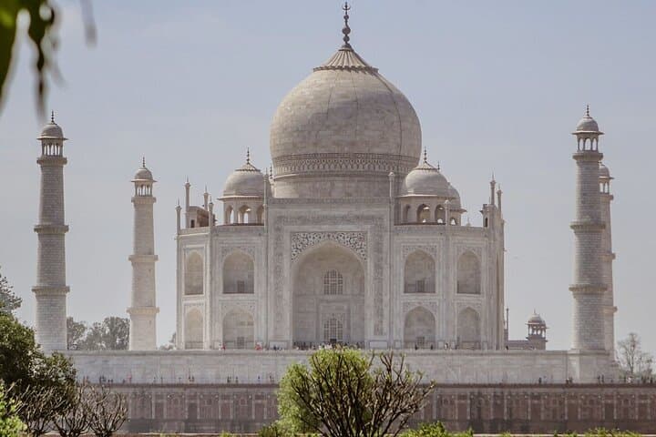 Private Day Trip from Delhi to the Taj Mahal — Agra’s Marble Masterpiece photo 1