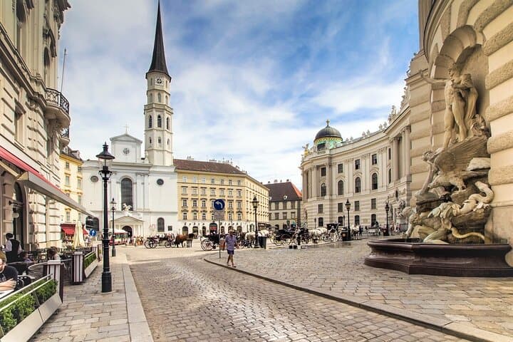 gems-of-vienna-off-the-beaten-path-walking-tour photo 2