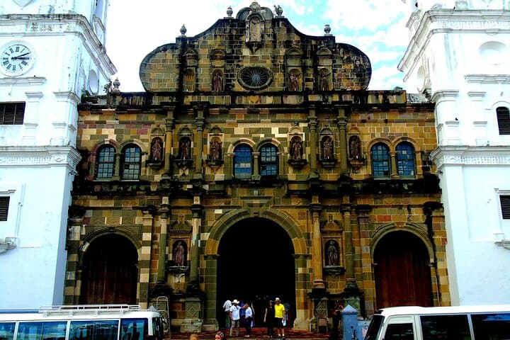 Private Fort Amador Shore Excursion — Panama City Highlights by Minibus photo 3