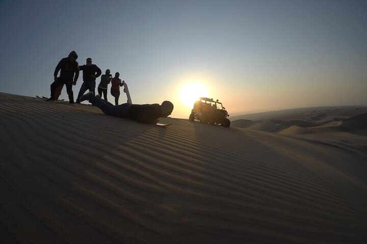 Sandboarding in Huacachina: Dune Buggy Sunset Adventure Near Ica photo 3
