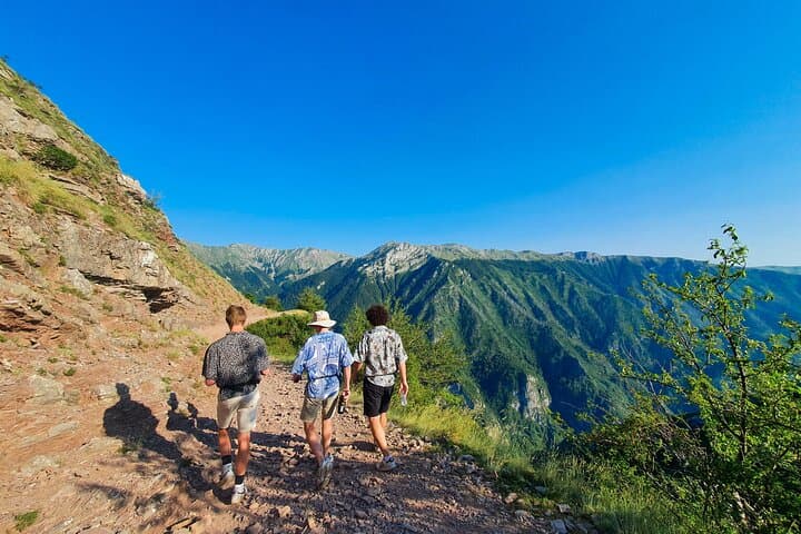 Umoljani to Lukomir via Obalj Peak — Day Hike from Sarajevo photo 2