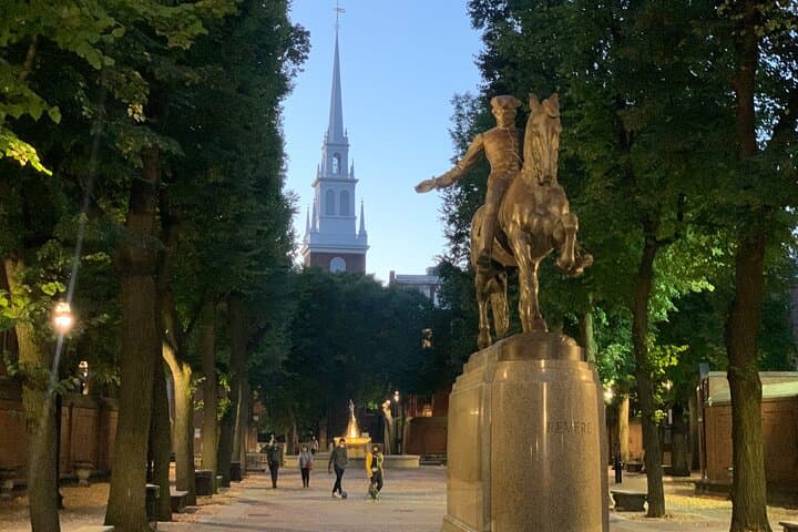 North End Pizza, Cannoli & Picnic: Self-Guided Food Walking Tour in Boston photo 5