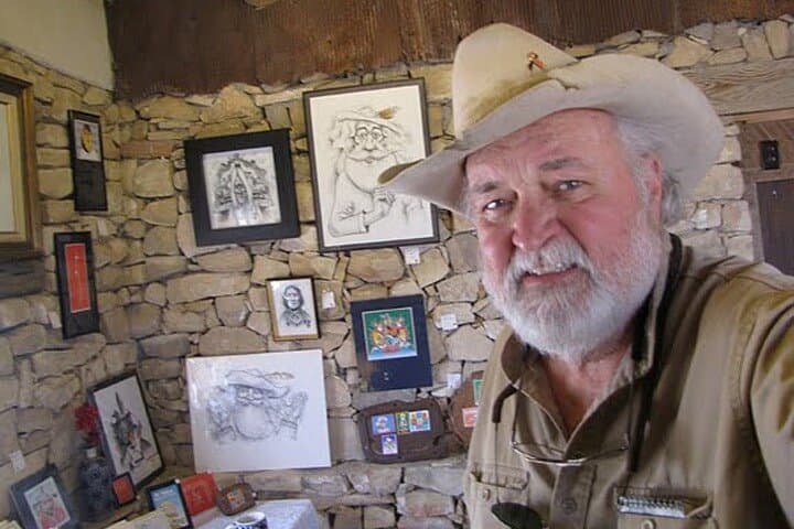 Taos Private Walking Tour with Artist-Guide Sam Richardson photo 4