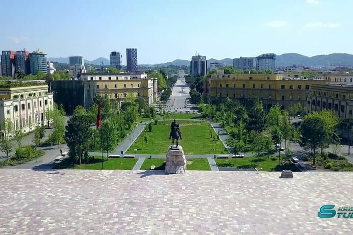 Tirana City Tour & Dajti Mountain Cable Car: Full-Day Cultural and Mountain Escape photo 2