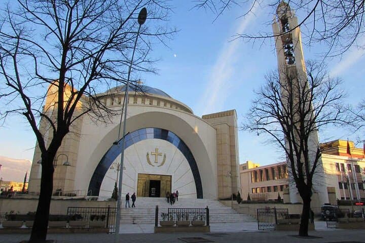 Tirana City Tour & Dajti Mountain Cable Car: Full-Day Cultural and Mountain Escape photo 5