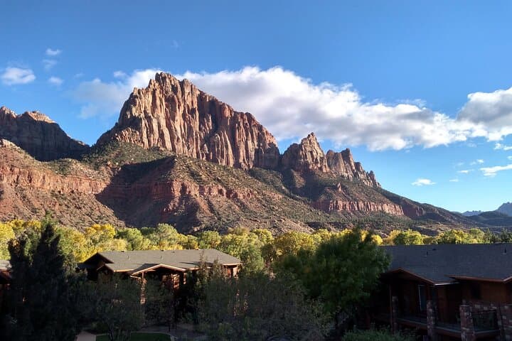 Zion National Park Day Tour from Las Vegas: A Private Coach Escape to Red Cliffs photo 3