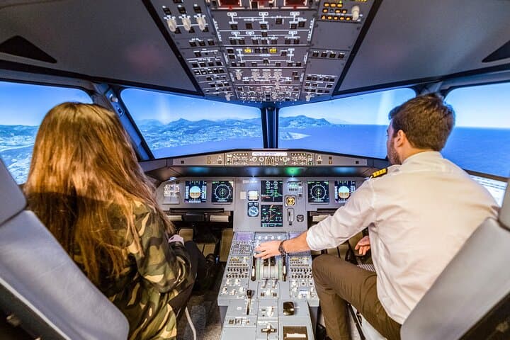Take the Controls: Private Airbus A320 Flight Simulator in Paris photo 4