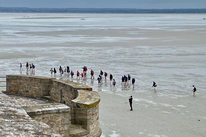 Mont Saint-Michel and Normandy D-Day Express: Full-Day from Paris photo 6