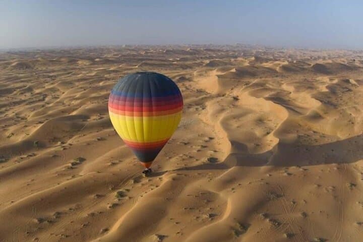 Dubai Desert Hot Air Balloon Sunrise Flight with Falcon Show photo 5