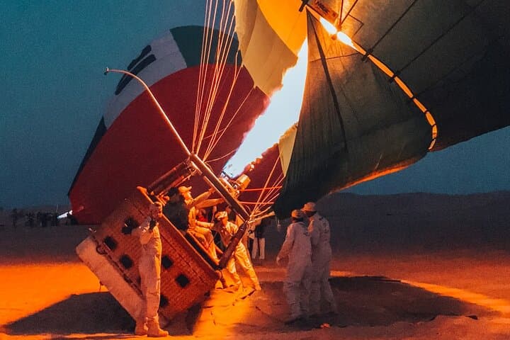 Sunrise Hot Air Balloon Ride in Dubai Desert Conservation Reserve photo 3