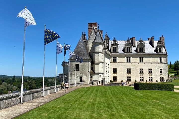 3-Day Loire Valley Castles & Wine Tasting Private Tour from Paris photo 2