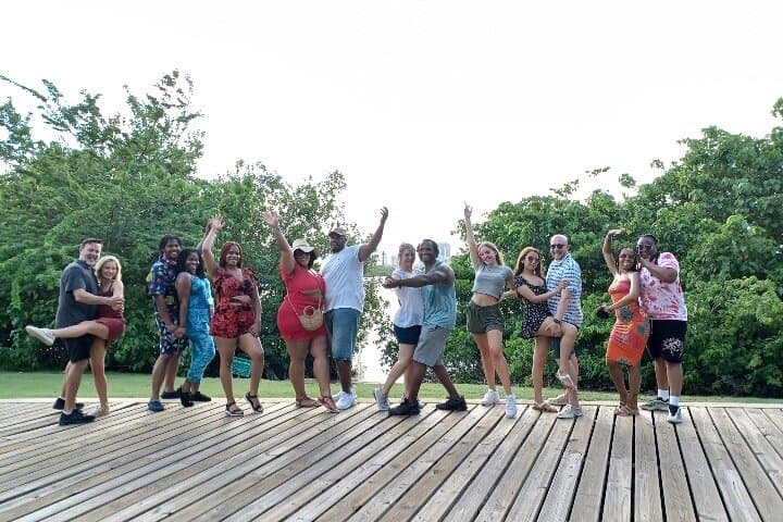 Outdoor Salsa Class in San Juan: Learn Salsa in a Historic Park photo 3