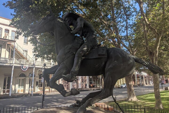 Old Sacramento Scavenger Hunt: Interactive Walking Game Through Historic Riverfront photo 2