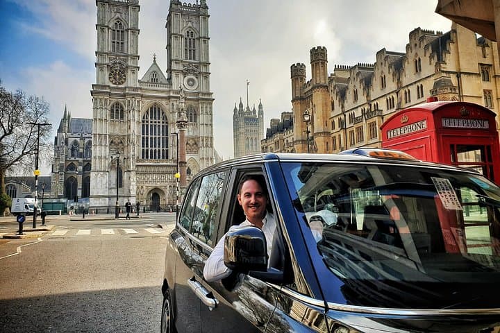 Maximize Your Heathrow Layover: Billy's Black Cab Private Tour of London photo 1