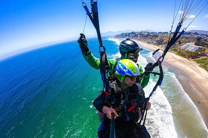 Soar Above Maitencillo: Tandem Paragliding Flights Over Chile's Pacific Coast photo 2