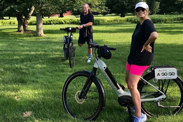 Sagaponack Sunset Electric Bike Tour: Coastal Ride to Sagg Main Beach photo 2
