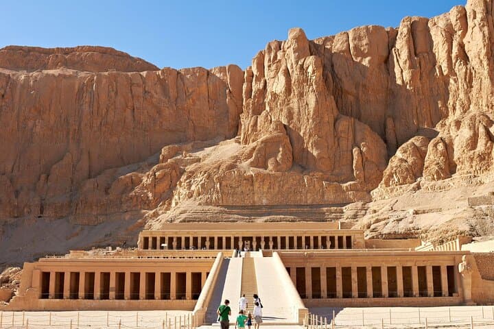 Full-Day Private Tour: Luxor East & West Bank — Valley of the Kings, Karnak & Luxor Temples photo 3