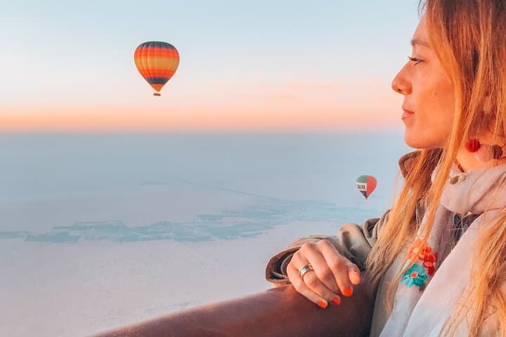 Sunrise Hot Air Balloon Over Dubai Desert — Falcon Show & Arabian Breakfast photo 4