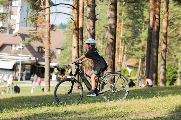 Explore Zlatibor by Electric Bike: Easy E‑Bike Rentals & Scenic Trails photo 3