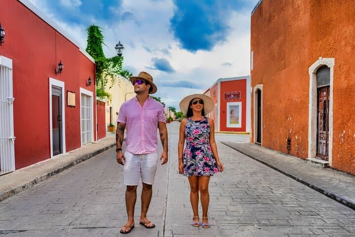 Chichén Itzá, Cenote Swim & Valladolid: Day Trip from Cancún with Lunch photo 3