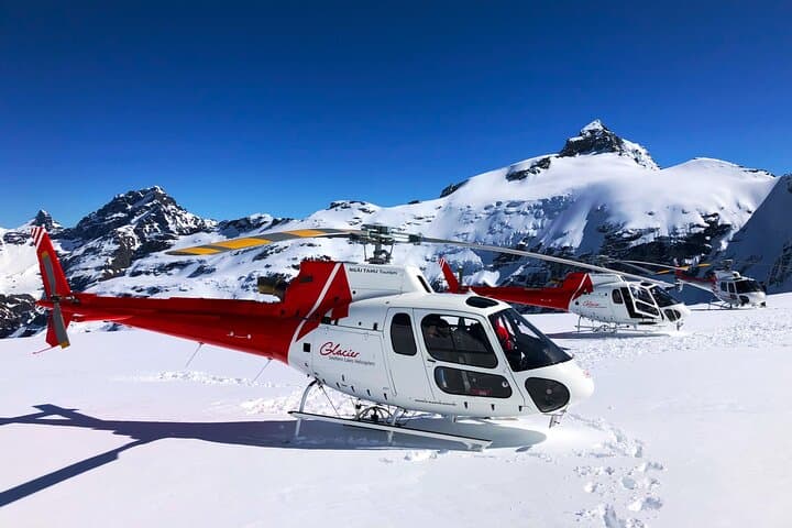 50-Minute Queenstown Glacier Explorer & Earnslaw Burn Scenic Flight photo 2