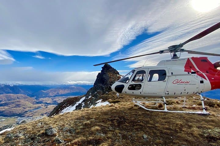 30-Minute Alpine Scenic Flight from Queenstown — Skippers Canyon & Wakatipu Basin Views photo 3
