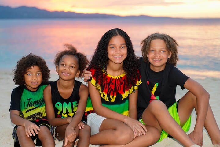 Barbados Professional Photo Shoot: Hire a Local Photographer for Sunset & Shore Portraits photo 3
