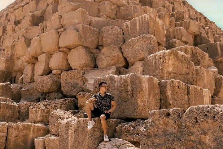 Giza Pyramids by Horse Carriage: Half-Day Private Tour to the Great Pyramid & Sphinx photo 4