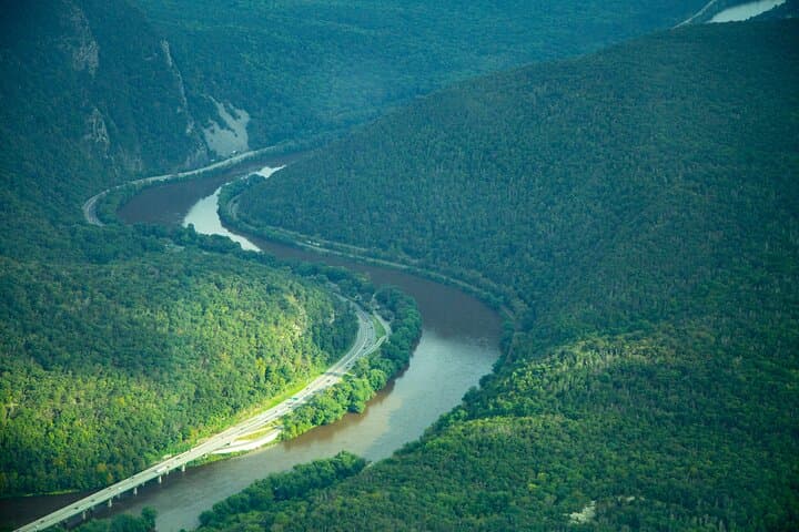Delaware Water Gap Scenic Air Tour from Pocono Mountains