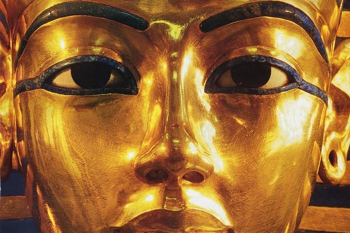 Private Day Tour to the Giza Pyramids and Egyptian Museum with Egyptologist photo 4