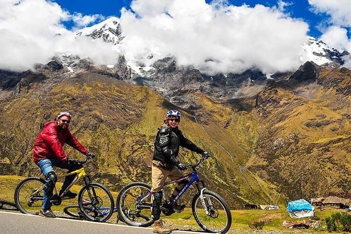 Machu Picchu Jungle Private Trek 4D/3N — Bike, Hike, Raft & Explore Machu Picchu