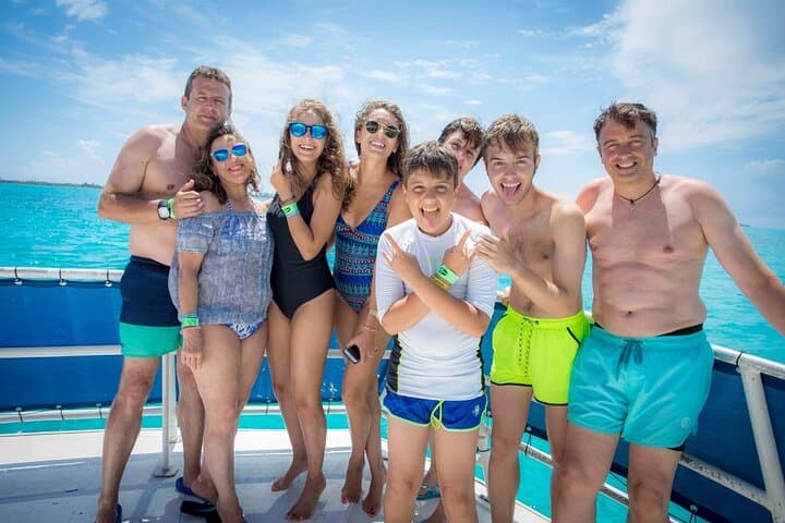Isla Mujeres Catamaran Party: Open Bar, Snorkel & Playa Norte (Cancún Pickup)