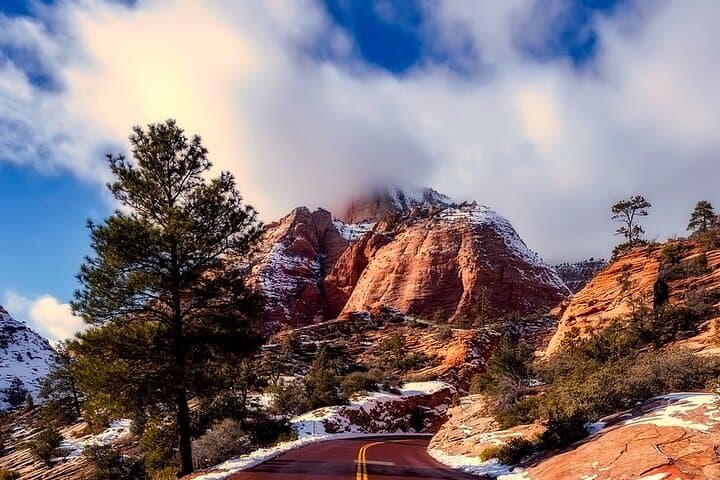 Zion and Bryce Canyon Day Tour from Las Vegas — Hoodoos, Canyons & Scenic Viewpoints photo 2