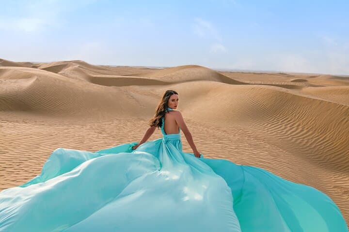 Dubai Flying Dress Photoshoot in the Desert — Private Dunes Session photo 1
