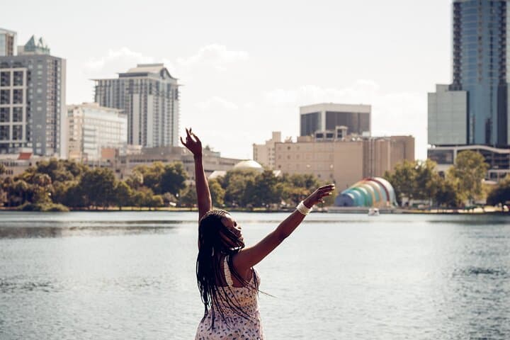 Berlin Photo Experience: Private Professional Photoshoots in Iconic City Locations photo 4