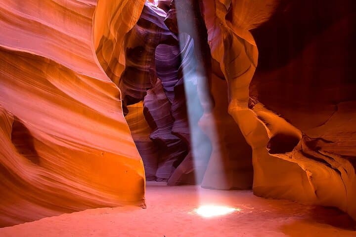 Antelope Canyon & Horseshoe Bend Day Trip from Las Vegas: What to Expect photo 6